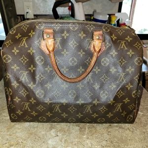 Louis Vuitton Speedy 35